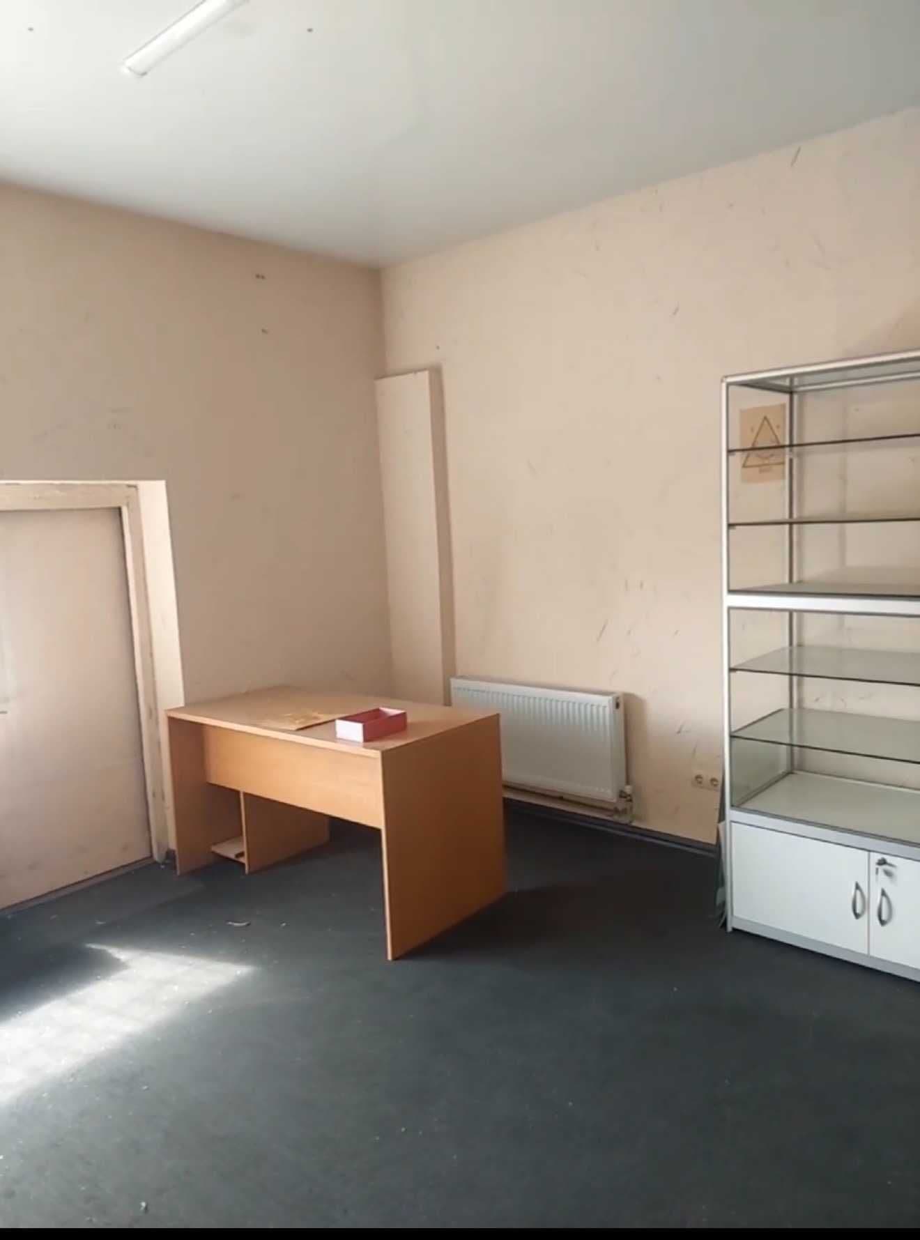Оренда комерційного приміщення, 97 м², Дарницький р-н 4