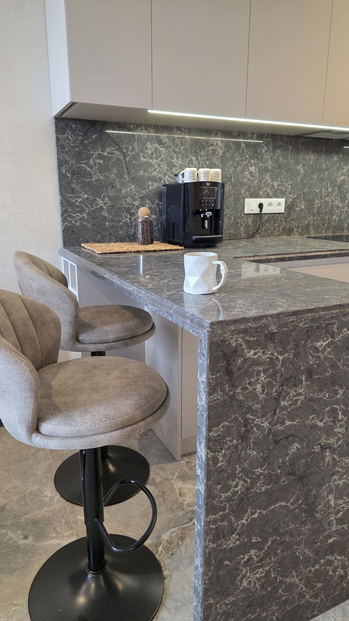 Оренда 2-кімнатної квартири, 48.5 м², ЖК «Варшавський Плюс» 5