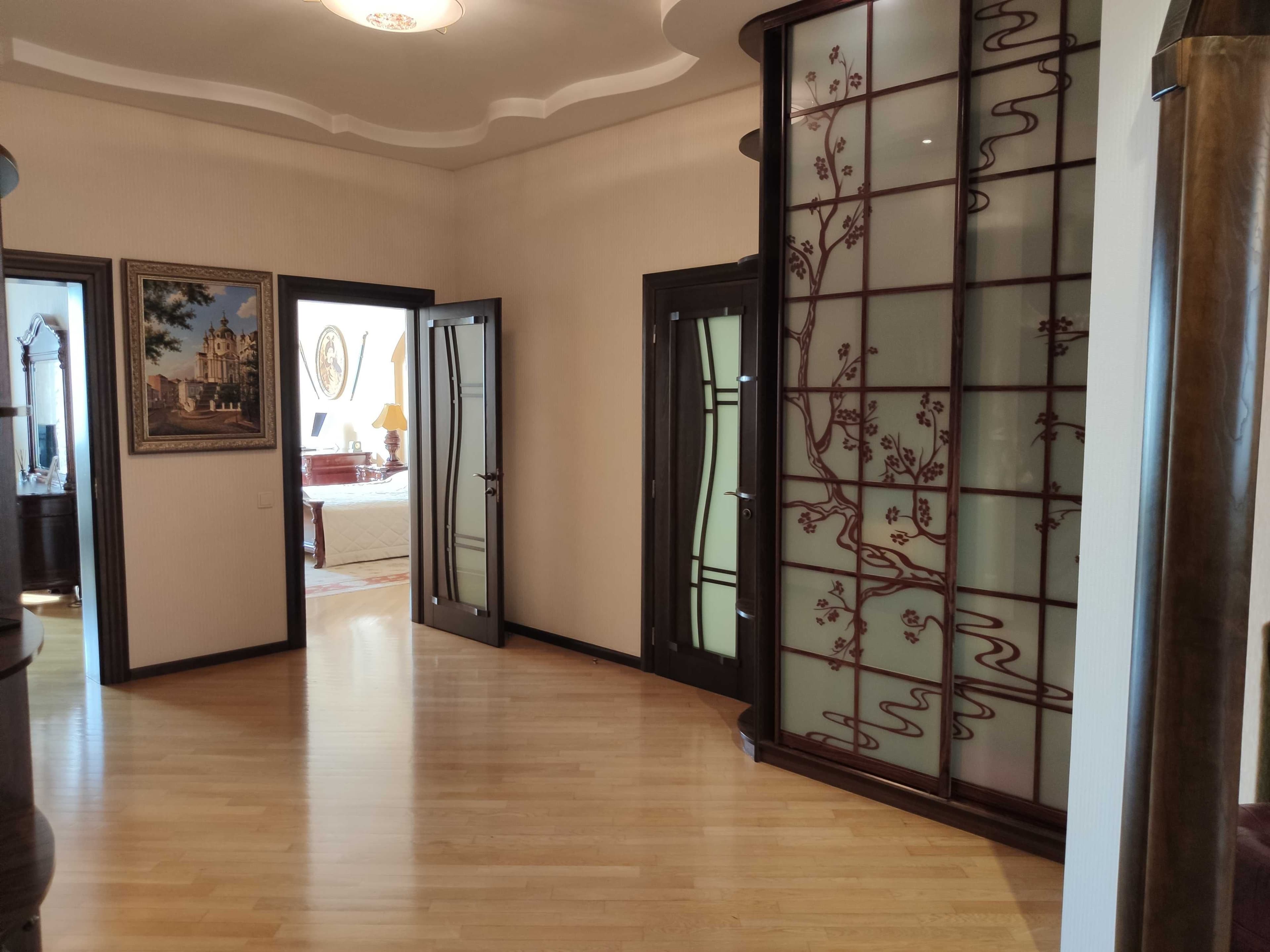 Продаж 3-кімнатної квартири, 161 м², Шевченківський р-н 4