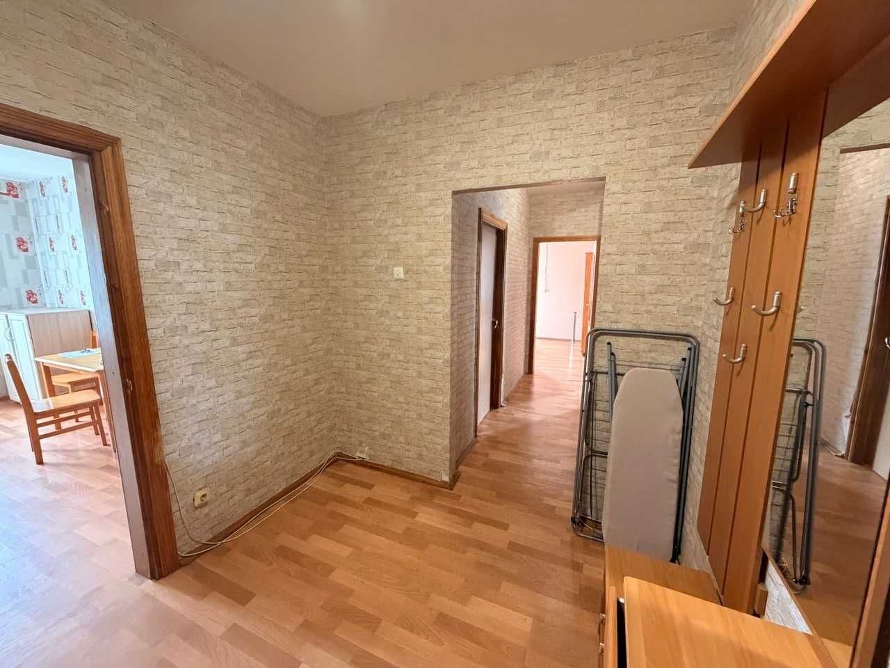 Продаж 2-кімнатної квартири, 63.2 м², Дарницький р-н 4