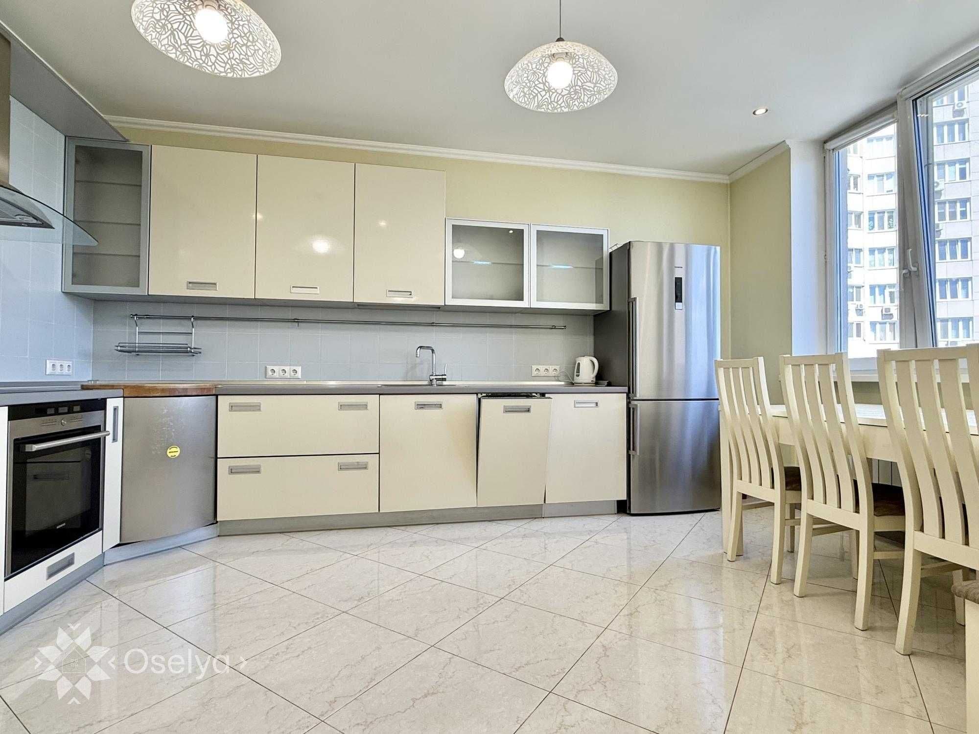 Продаж 3-кімнатної квартири, 117.9 м², Дарницький р-н 3