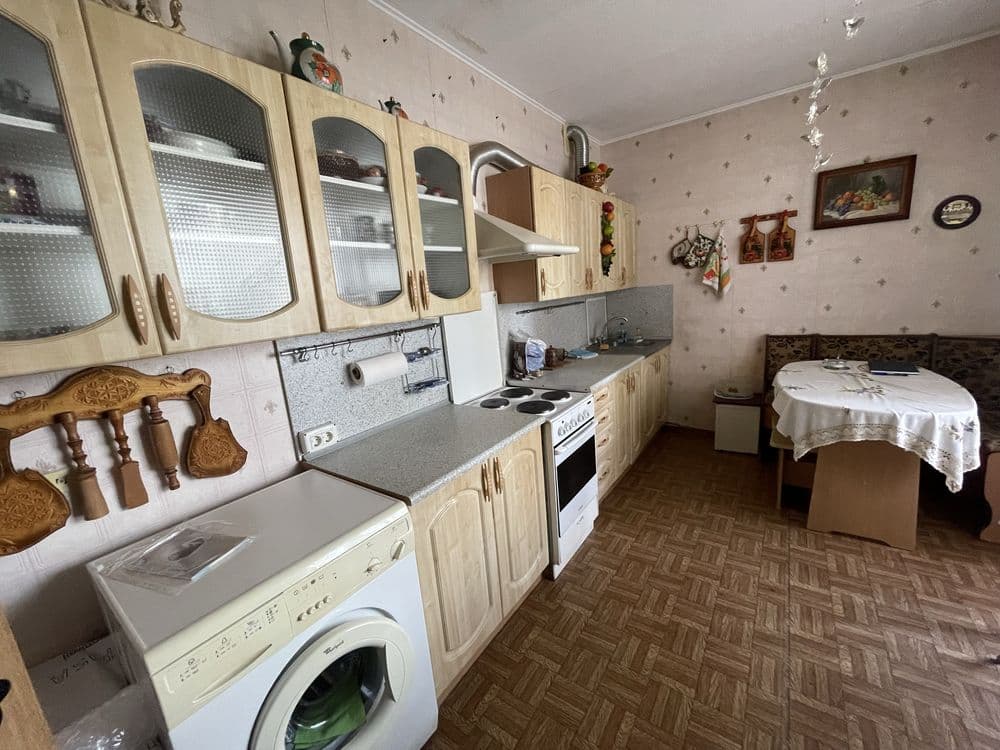 Продаж 2-кімнатної квартири, 70 м², Дарницький р-н 2