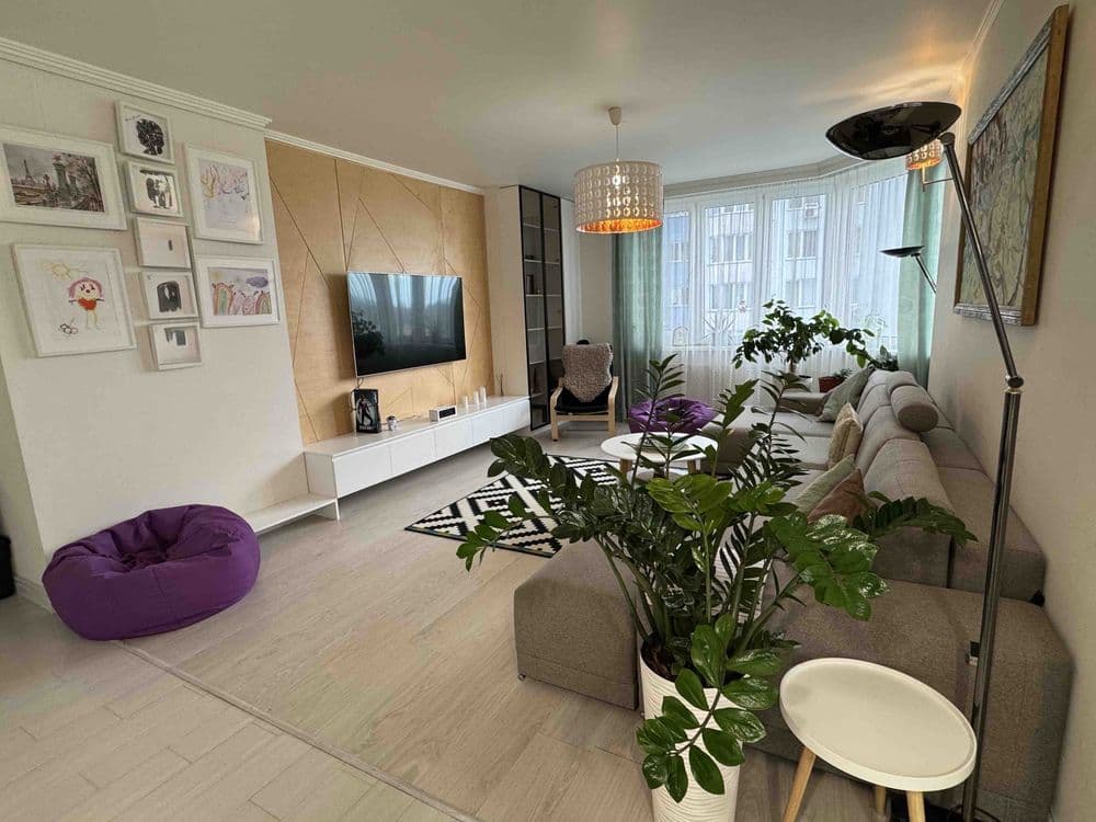 Оренда 3-кімнатної квартири, 104 м², Дарницький р-н 1