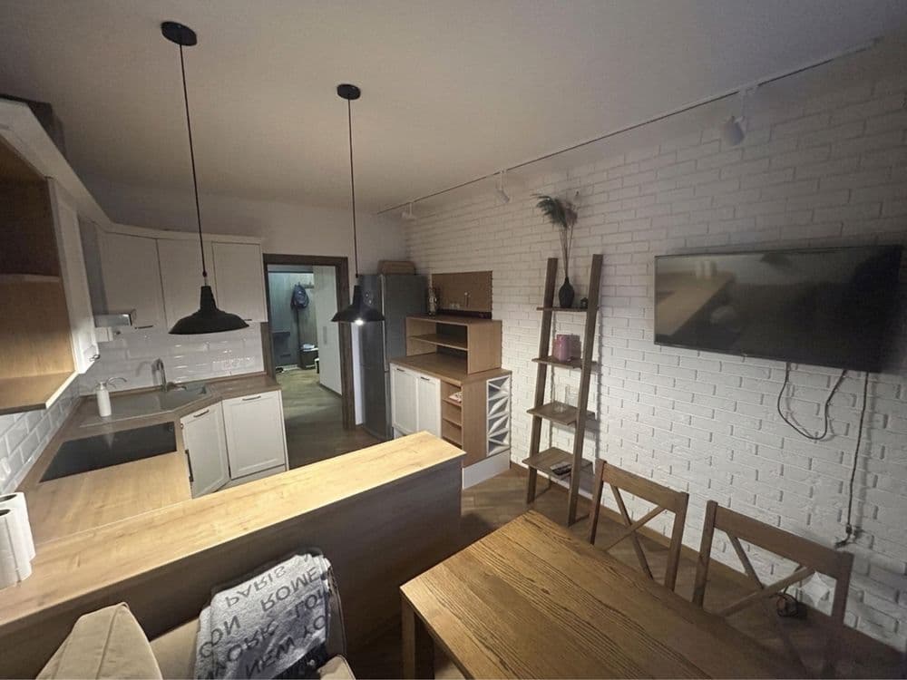 Продаж 2-кімнатної квартири, 73.1 м², Дарницький р-н 2