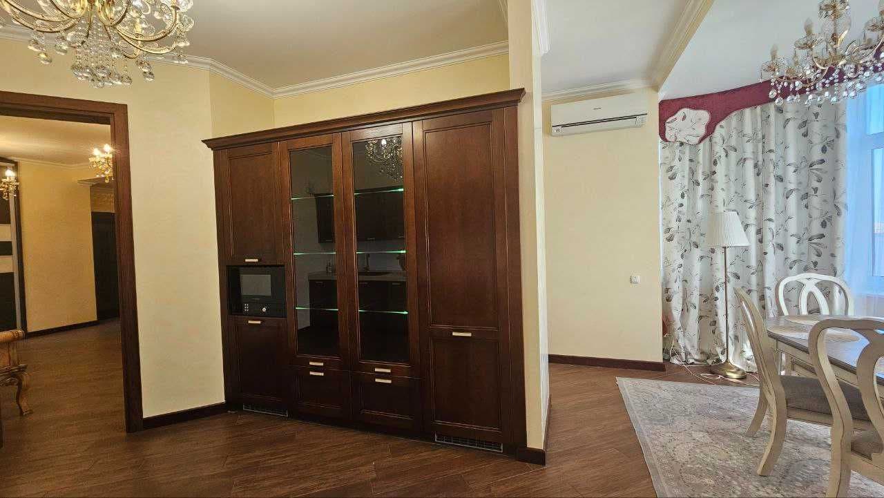 Оренда 3-кімнатної квартири, 140 м², Печерський р-н 4