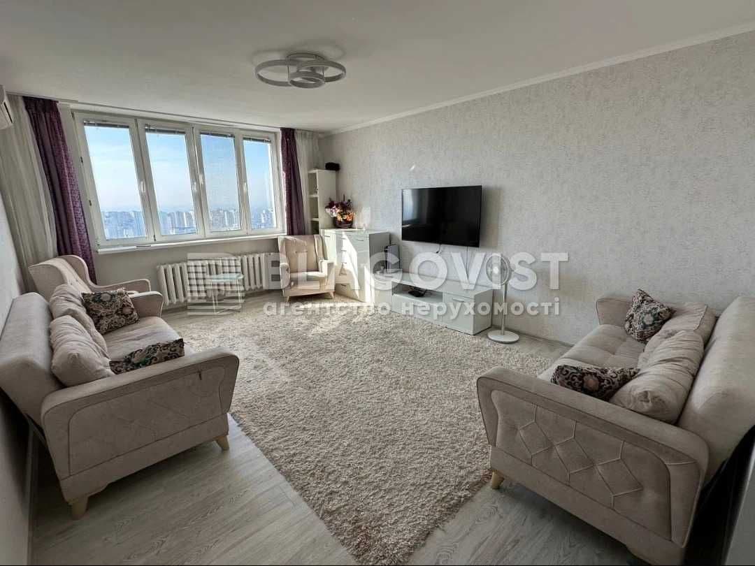 Продаж 3-кімнатної квартири, 107.4 м², Дарницький р-н 1