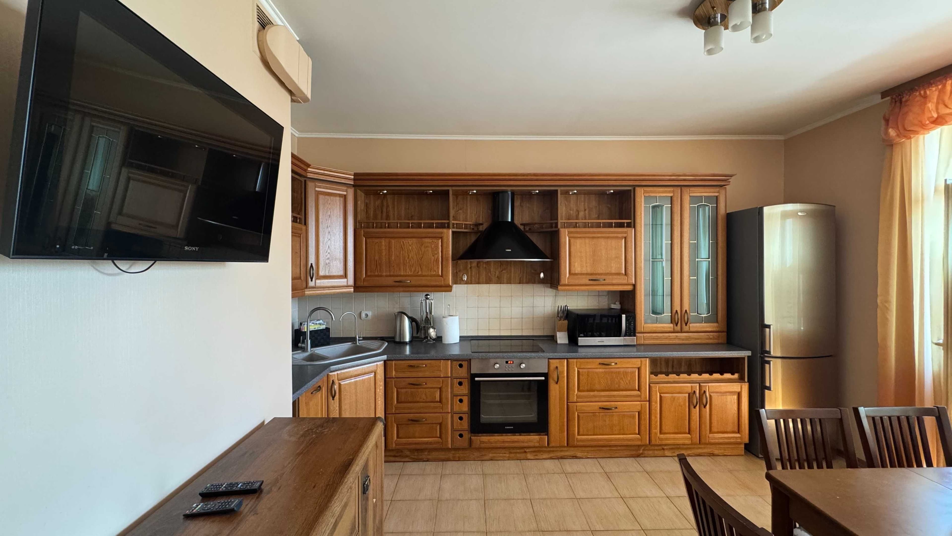 Продаж 2-кімнатної квартири, 73.2 м², Дарницький р-н 3