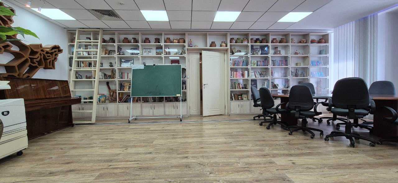 Оренда комерційного приміщення, 200 м², Печерський р-н 4