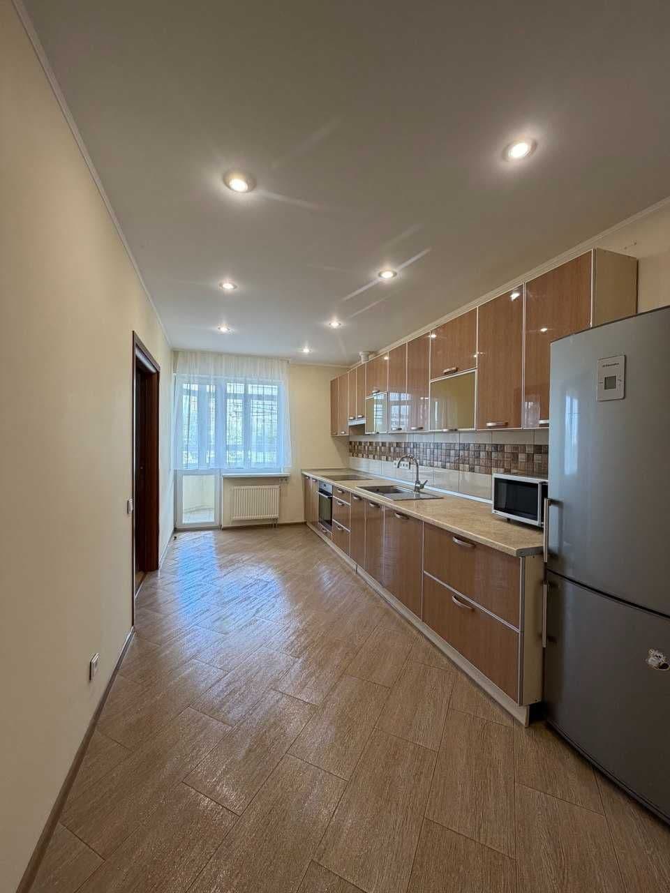 Оренда 3-кімнатної квартири, 118 м², ЖК «Cosmopolitan» 5