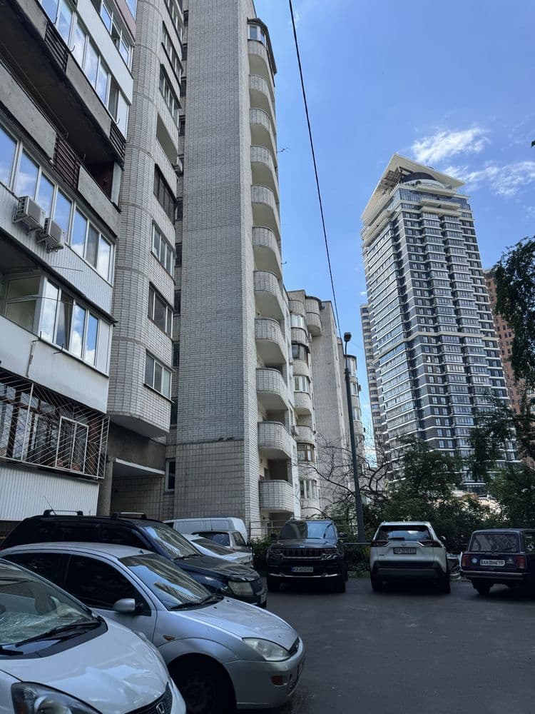 Продаж 1-кімнатної квартири, 45.7 м², Печерський р-н 2