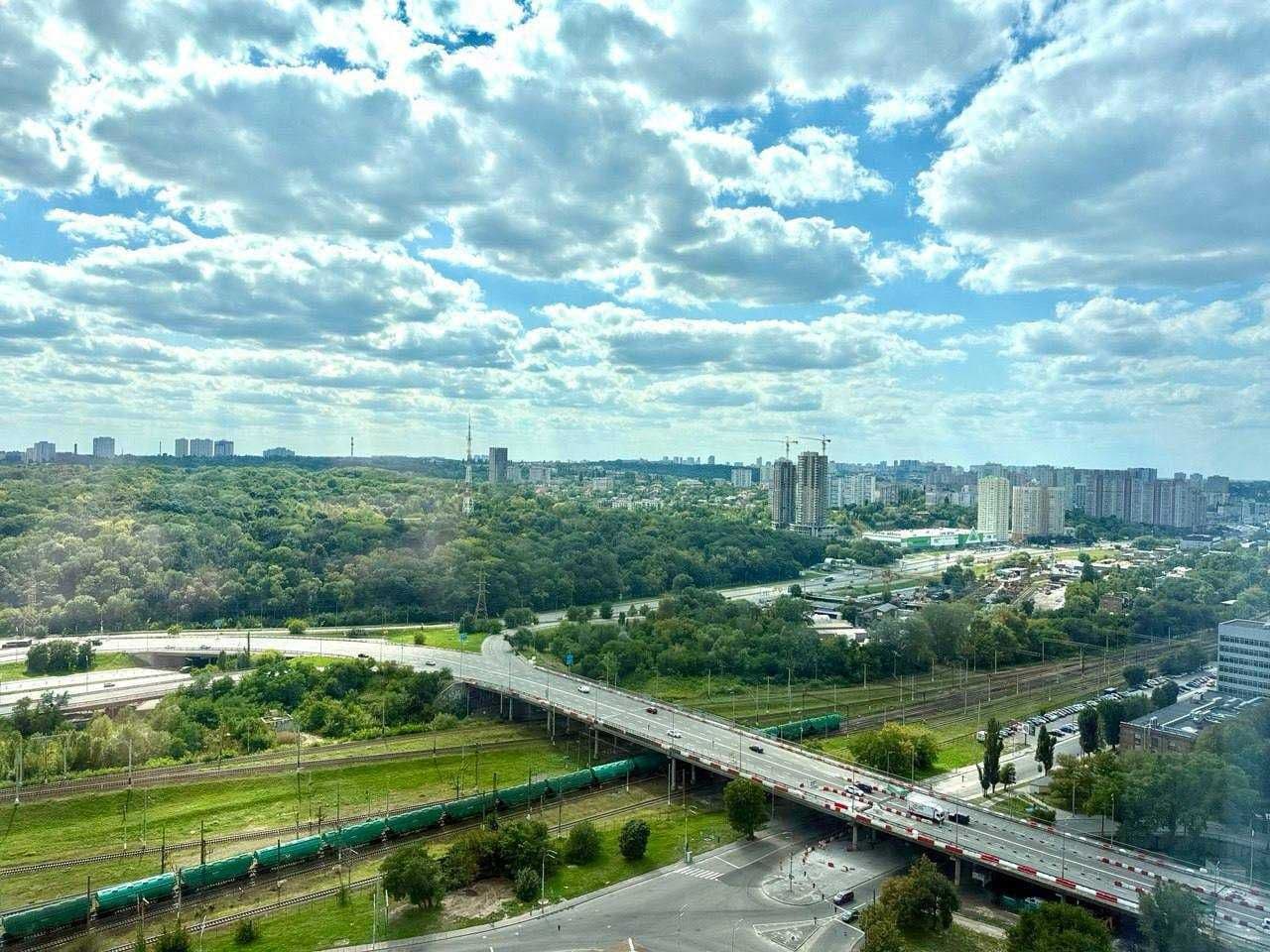 Продаж 3-кімнатної квартири, 107 м², Печерський р-н 4