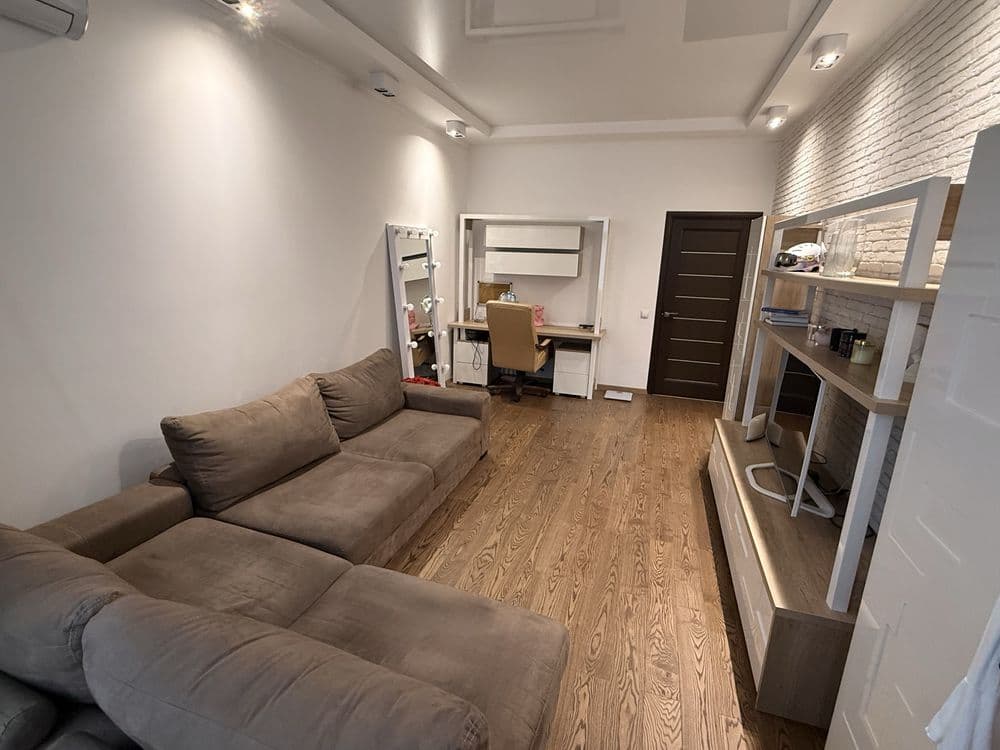 Оренда 2-кімнатної квартири, 64 м², ЖК «—» 4