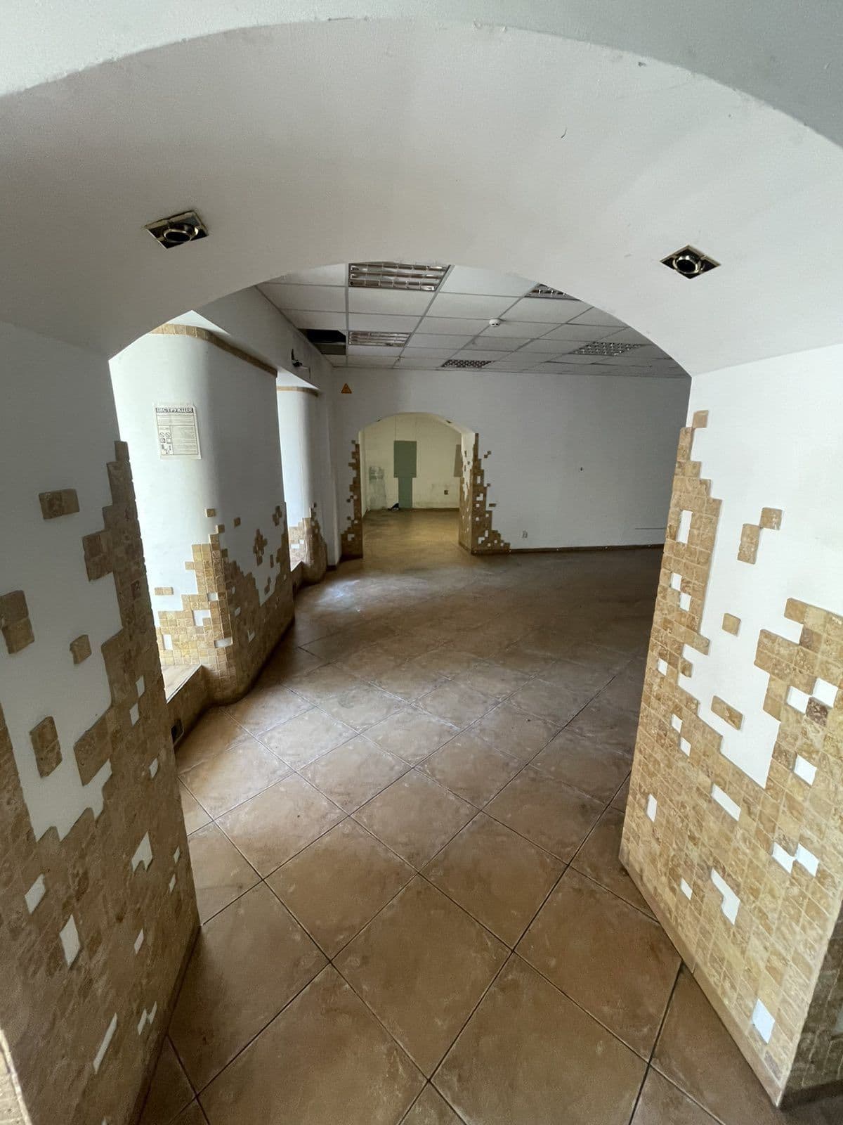 Оренда комерційного приміщення, 116 м², Шевченківський р-н 3