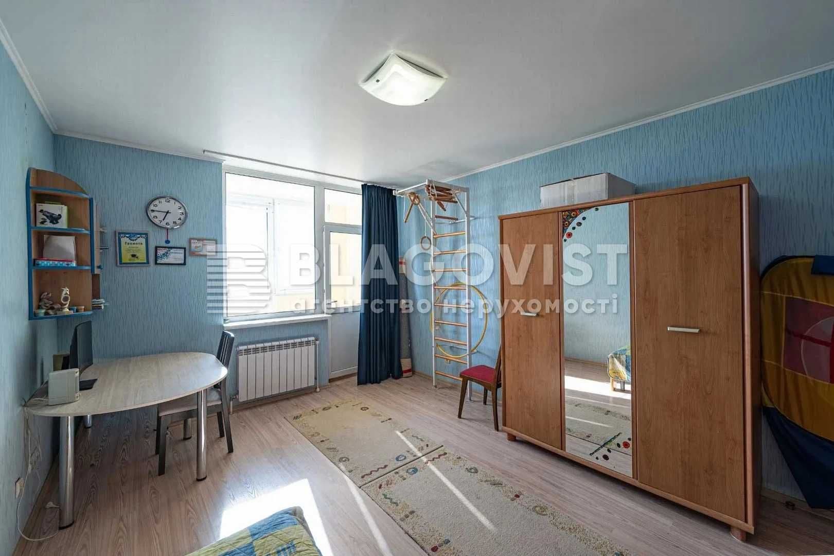 Продаж 3-кімнатної квартири, 102 м², Голосіївський р-н 1