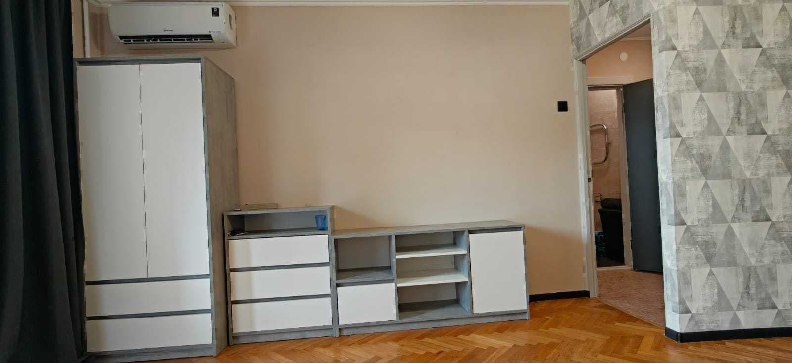 Продаж 1-кімнатної квартири, 36 м², Печерський р-н 3