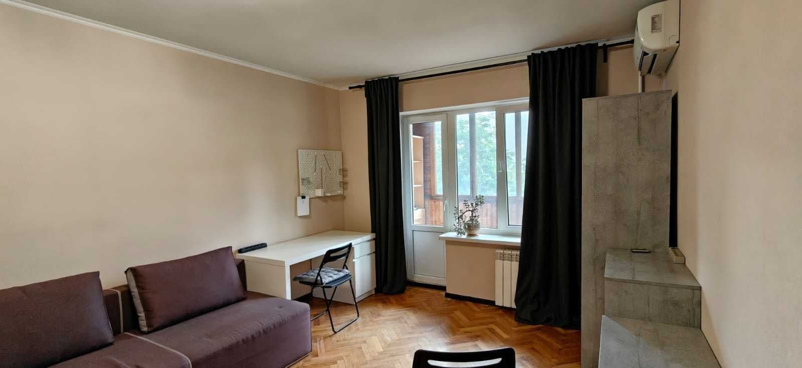 Продаж 1-кімнатної квартири, 36 м², Печерський р-н 1