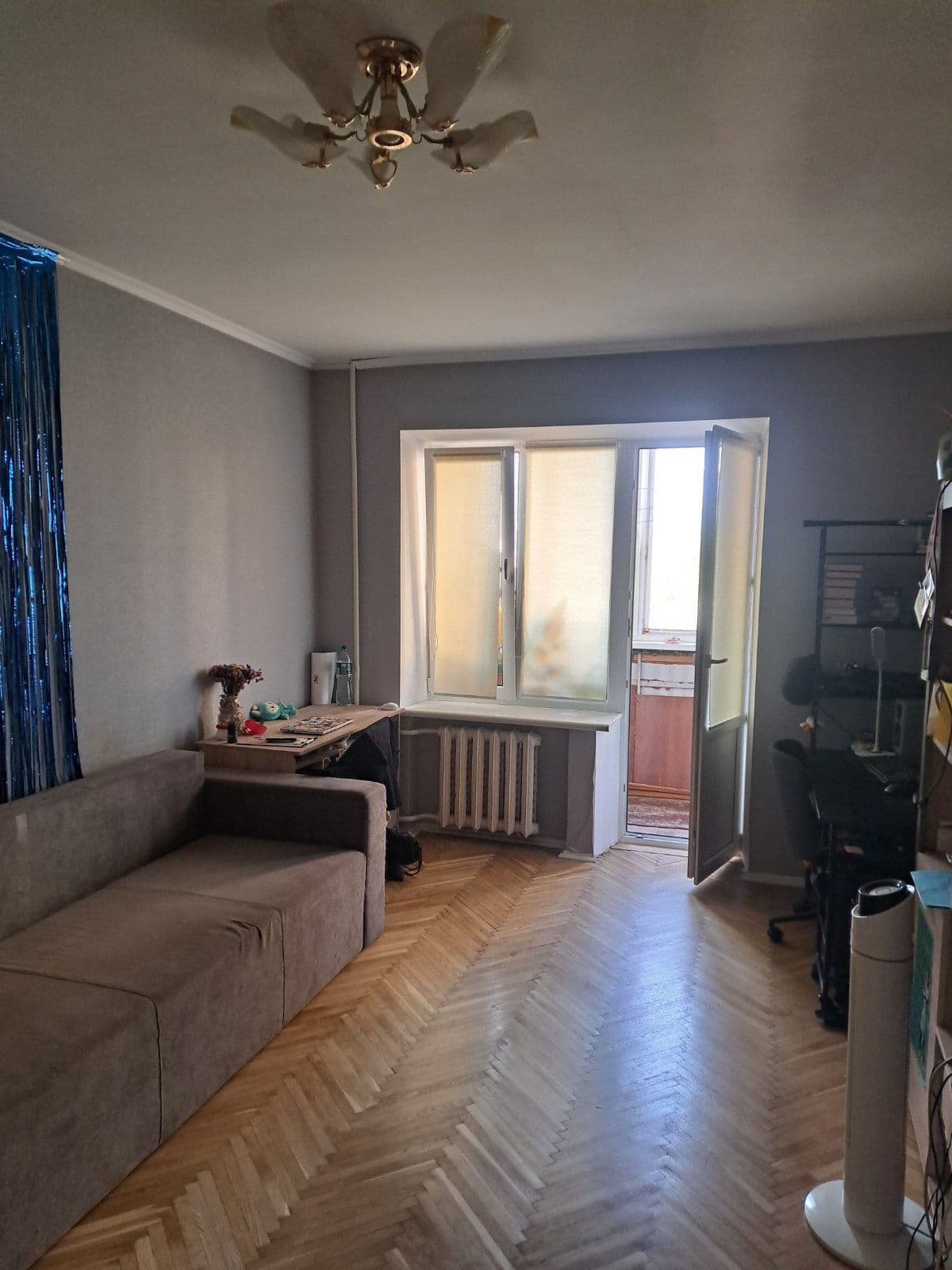 Продаж 1-кімнатної квартири, 37 м², Печерський р-н 4