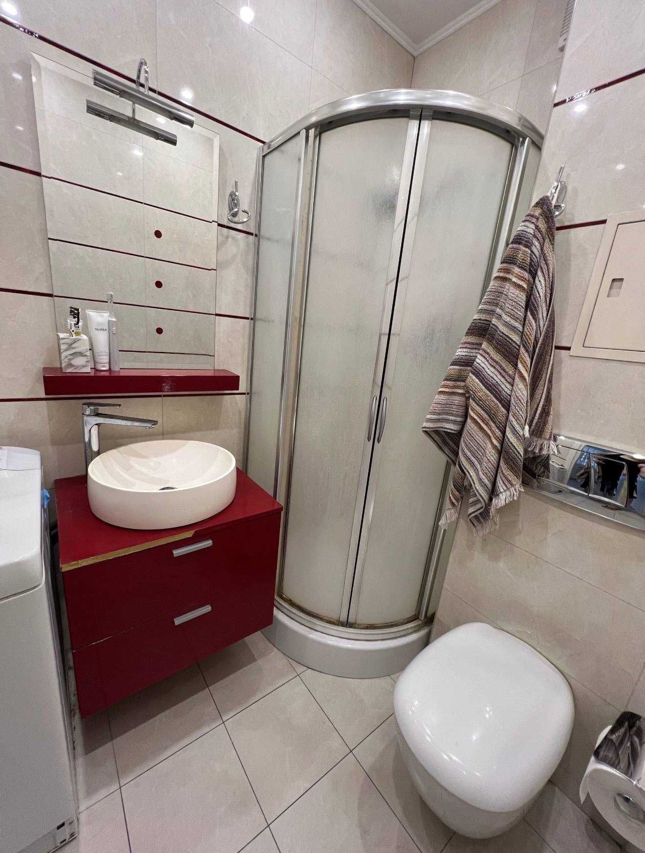 Продаж 3-кімнатної квартири, 106 м², Дарницький р-н 5