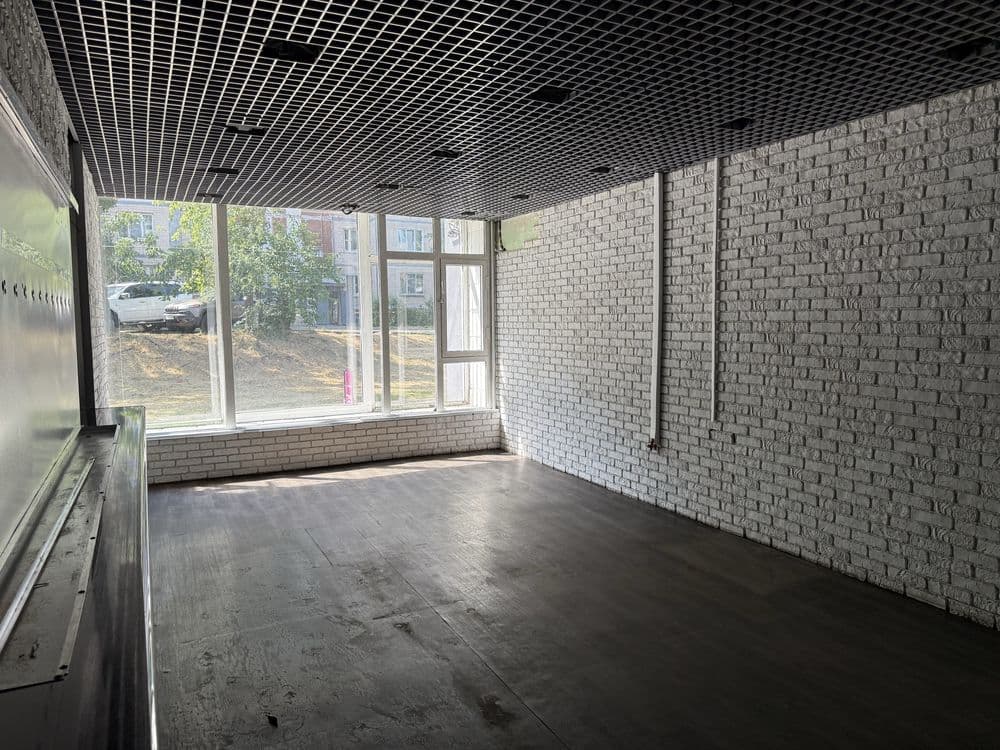 Оренда комерційного приміщення, 80 м², Подільський р-н 1
