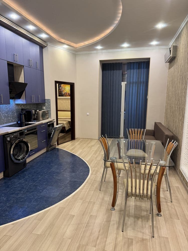 Оренда 2-кімнатної квартири, 80 м², Шевченківський р-н 3