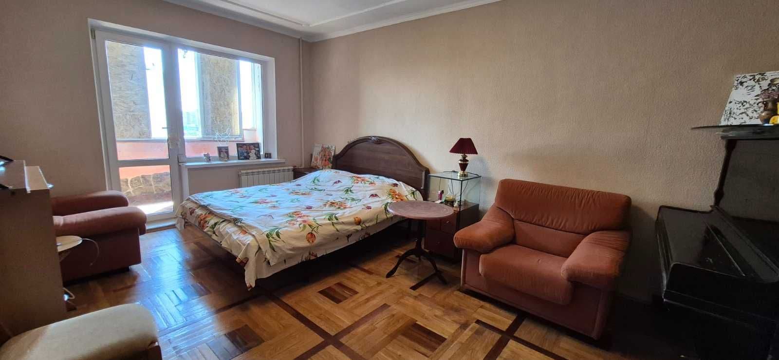 Продаж 2-кімнатної квартири, 61 м², Дарницький р-н 1