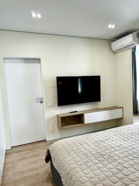 Продаж 3-кімнатної квартири, 90 м², Дарницький р-н 5