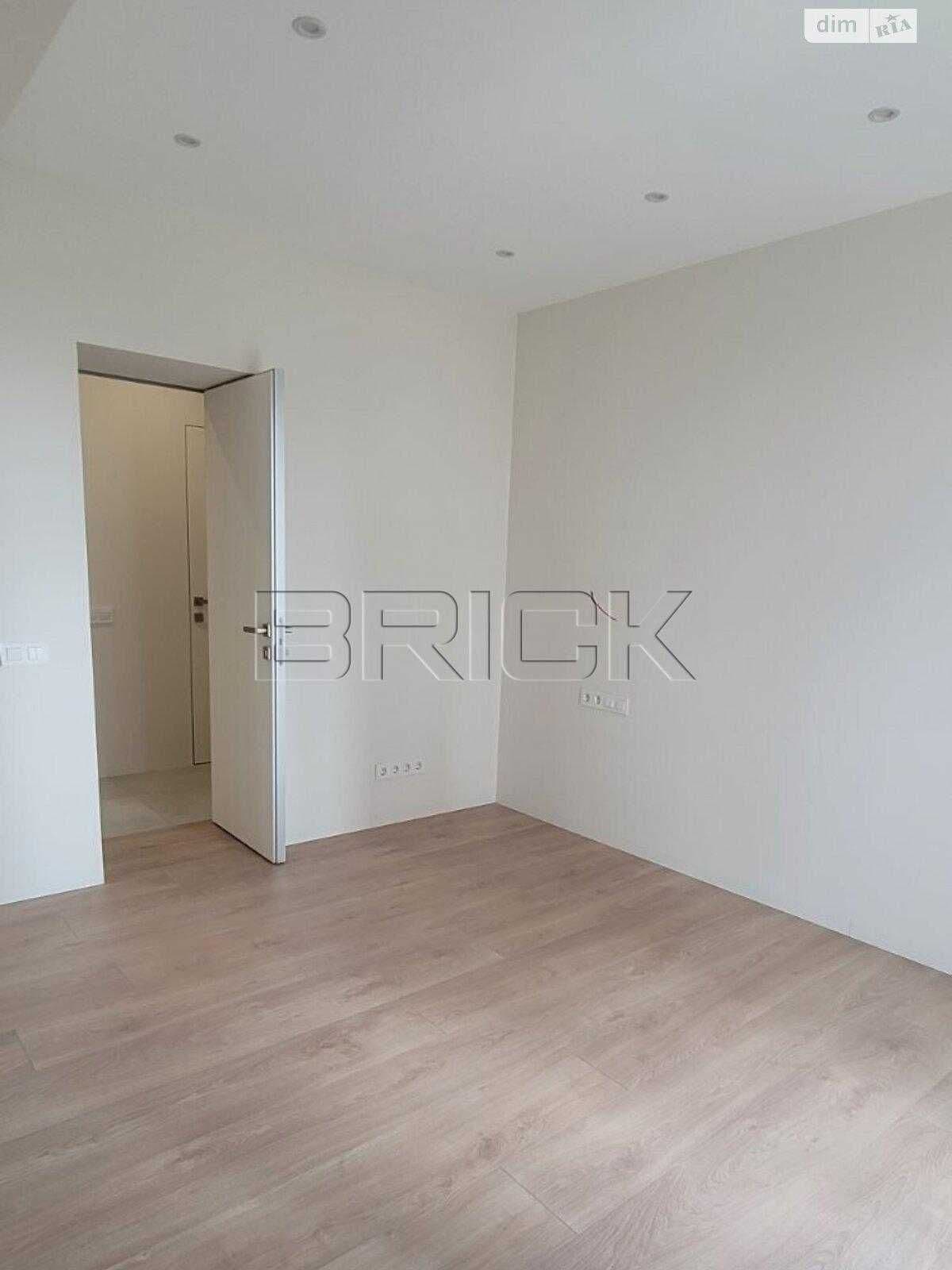 Продаж 3-кімнатної квартири, 101 м², Печерський р-н 4