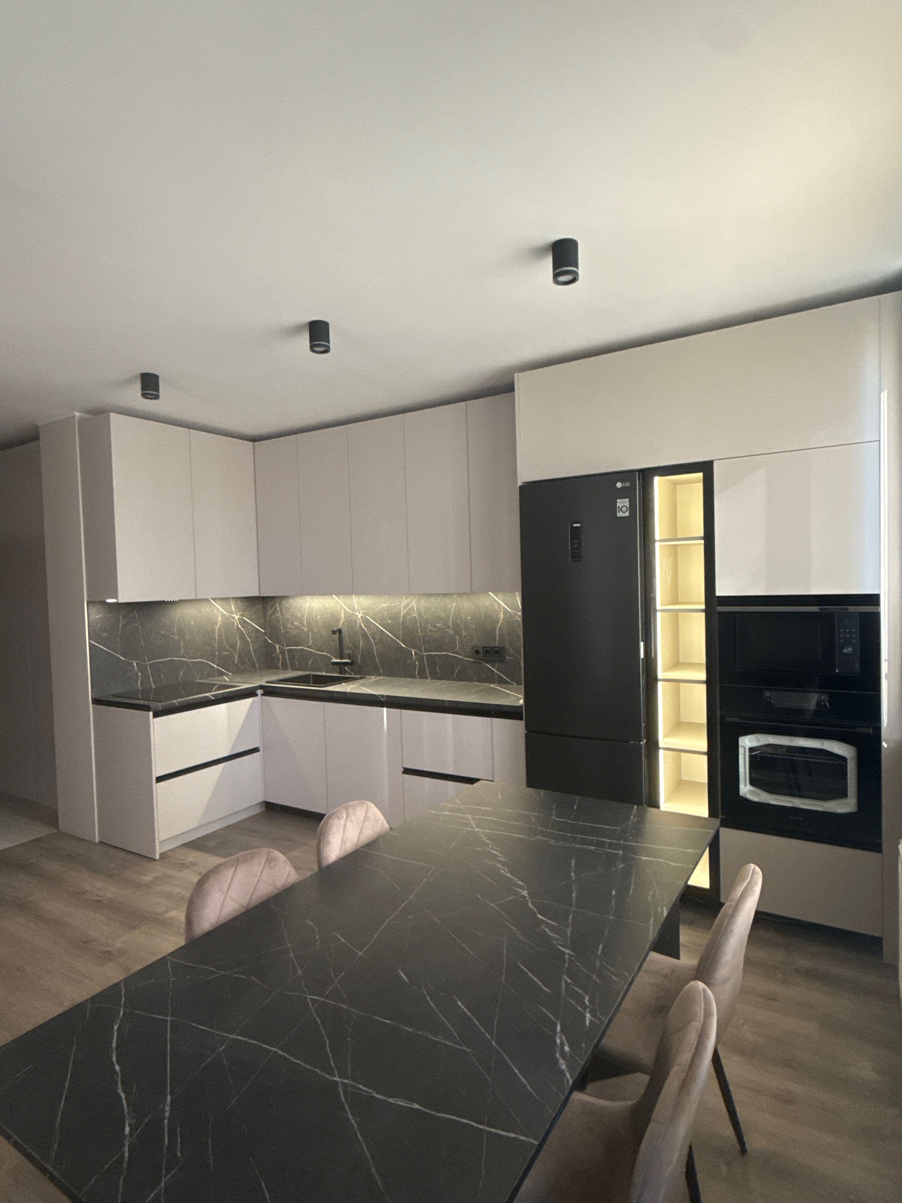 Оренда 2-кімнатної квартири, 58 м², ЖК «Світло Парк» 1
