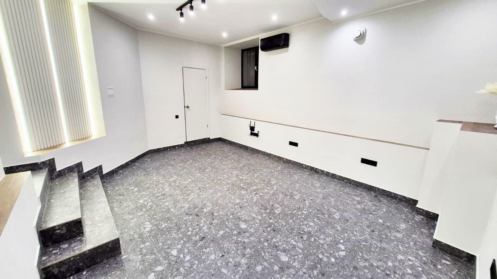 Оренда комерційного приміщення, 42 м², Шевченківський р-н 3