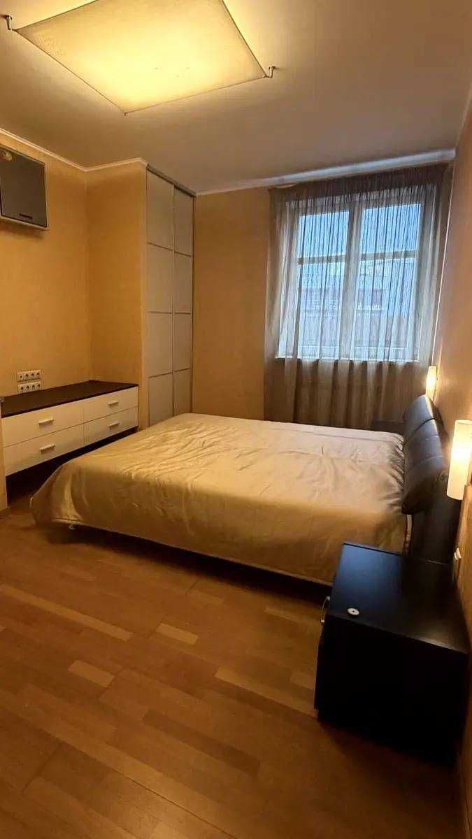 Продаж 2-кімнатної квартири, 68.3 м², Печерський р-н 3