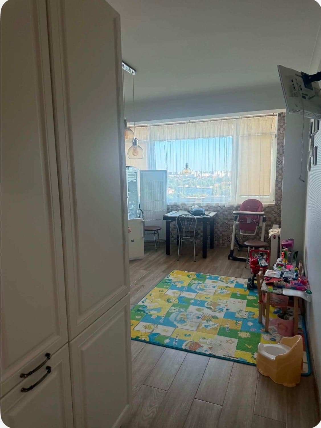 Оренда 3-кімнатної квартири, 105 м², ЖК «Сирецький Бояр» 5