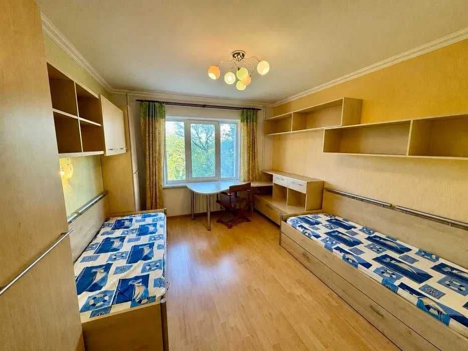 Продаж 3-кімнатної квартири, 84.3 м², Шевченківський р-н 5