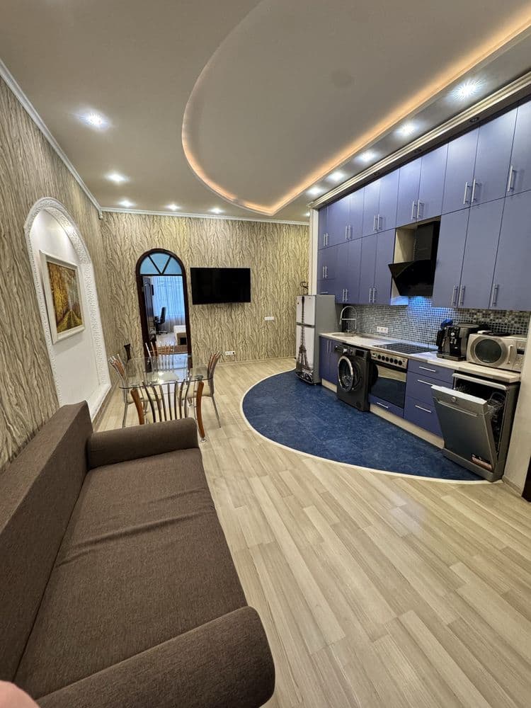 Оренда 2-кімнатної квартири, 80 м², Шевченківський р-н 1