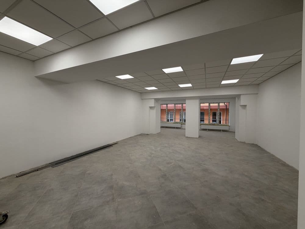 Оренда комерційного приміщення, 70 м², Шевченківський р-н 4