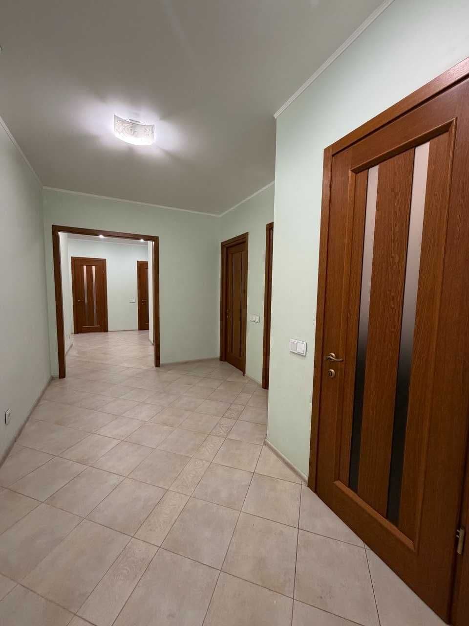 Оренда 3-кімнатної квартири, 118 м², ЖК «Cosmopolitan» 3
