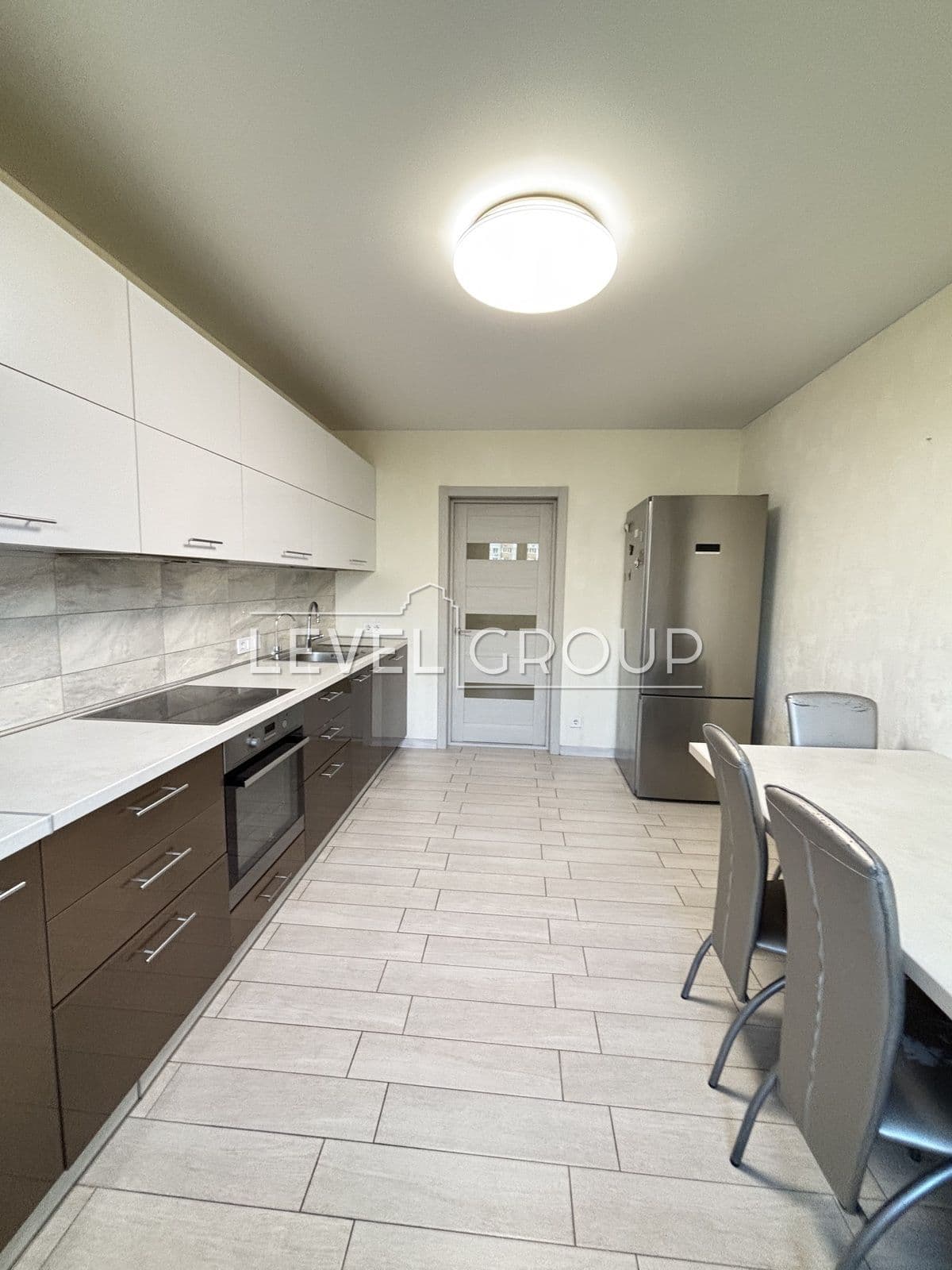 Продаж 3-кімнатної квартири, 96 м², Дарницький р-н 1
