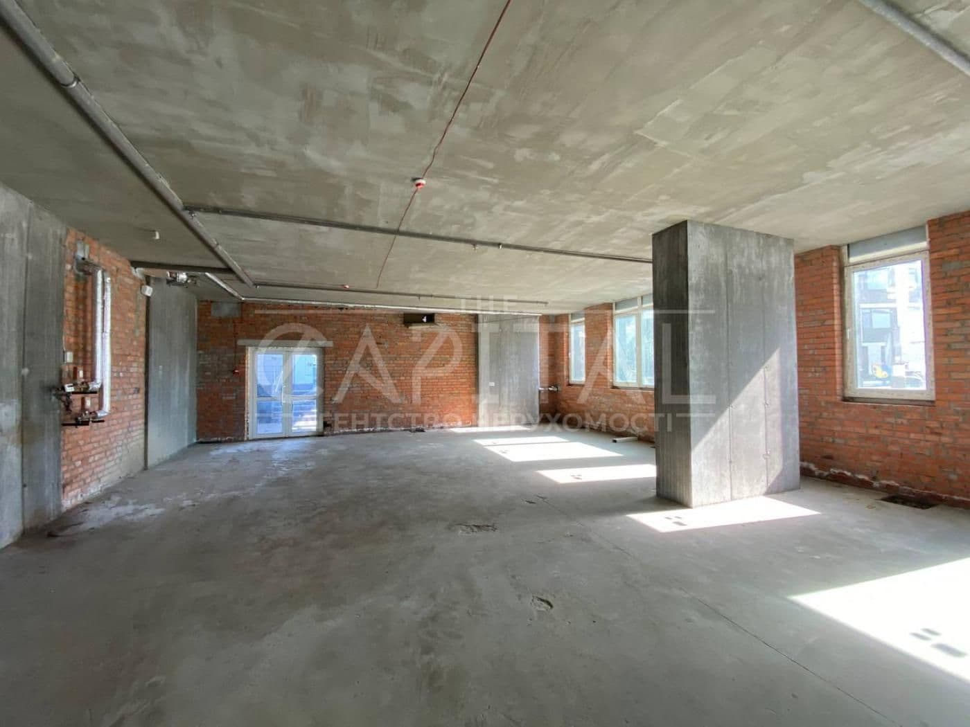 Оренда комерційного приміщення, 162.2 м², Шевченківський р-н 1