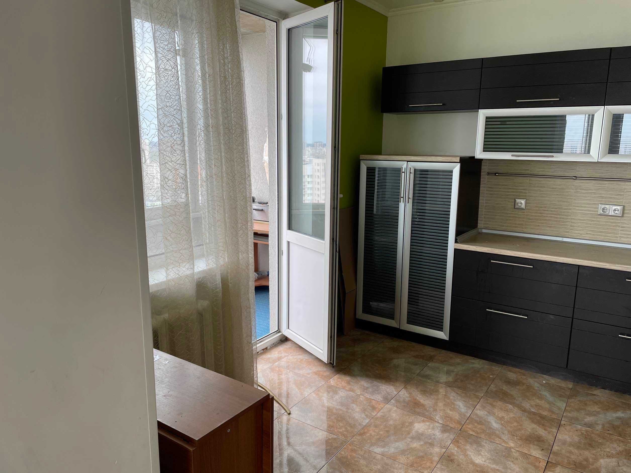 Продаж 3-кімнатної квартири, 93 м², Дарницький р-н 3