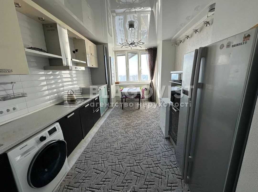 Продаж 3-кімнатної квартири, 107.4 м², Дарницький р-н 4