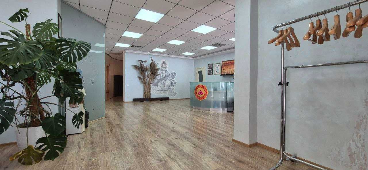 Оренда комерційного приміщення, 200 м², Печерський р-н 3