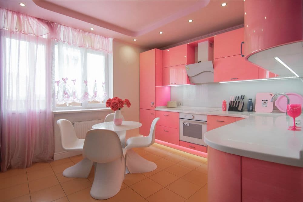 Оренда 3-кімнатної квартири, 98 м², ЖК «—» 4