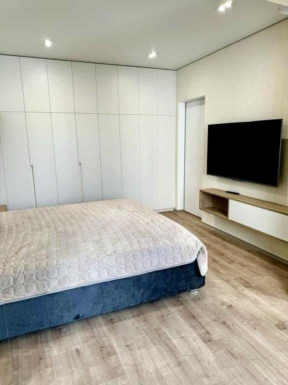 Продаж 3-кімнатної квартири, 90 м², Дарницький р-н 3