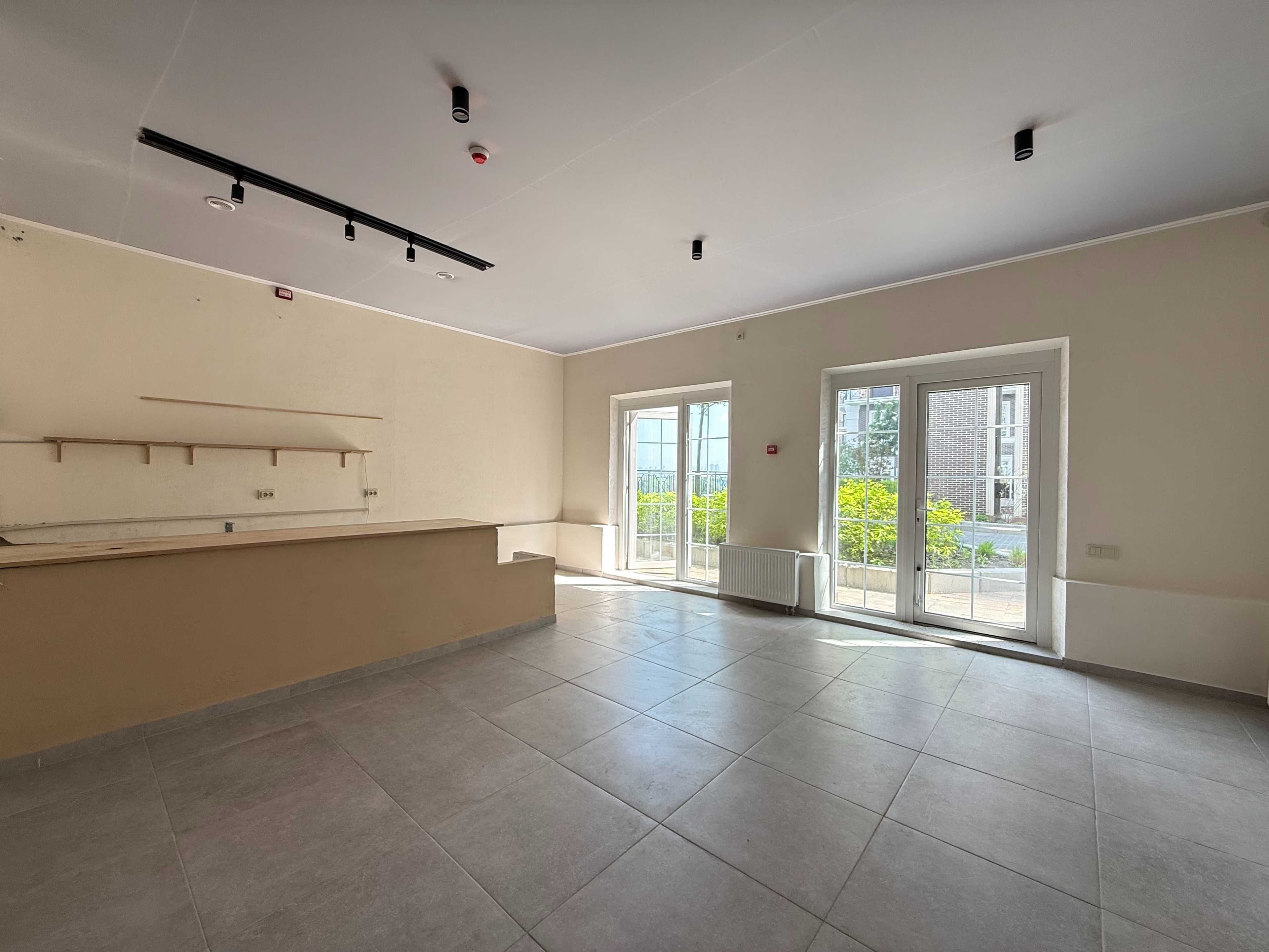 Оренда комерційного приміщення, 40 м², ЖК «Нова Англія» 4
