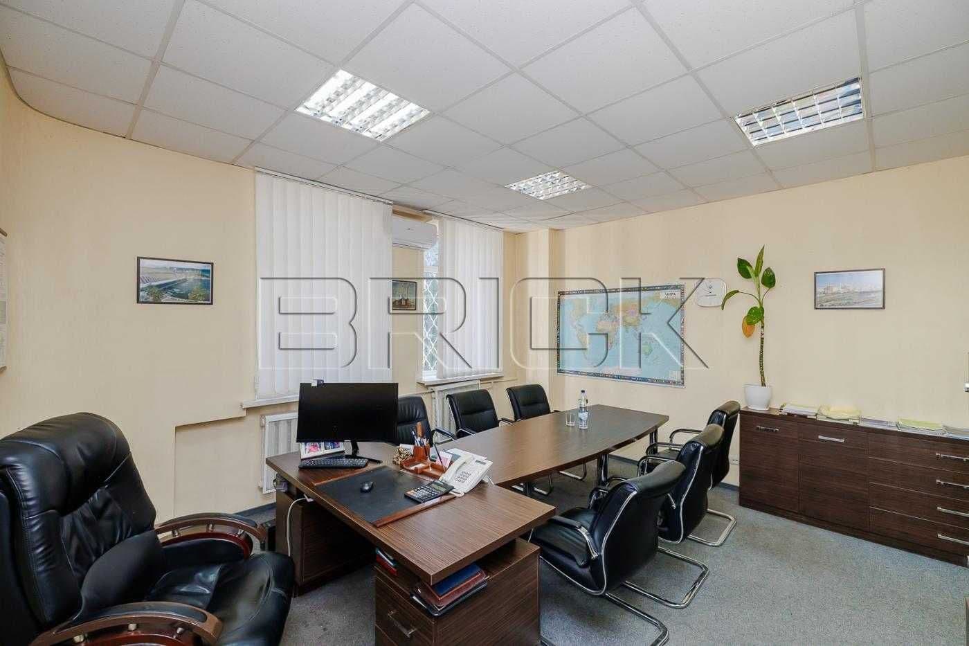 Оренда комерційного приміщення, 200 м², Подільський р-н 4