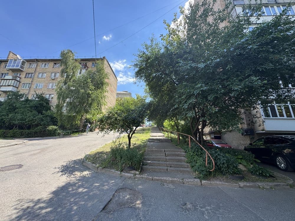 Продаж 1-кімнатної квартири, 45.7 м², Печерський р-н 5