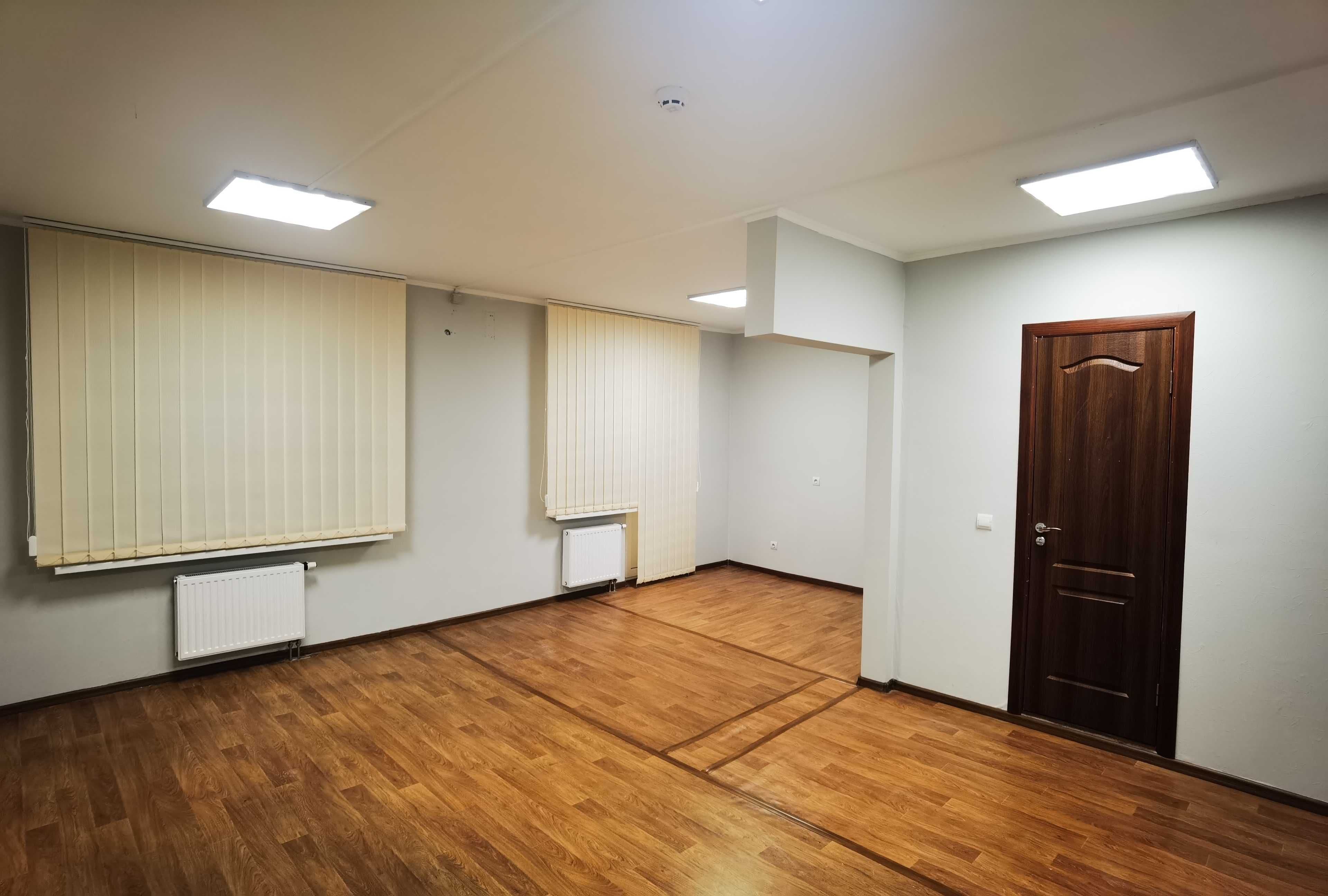 Оренда комерційного приміщення, 37 м², Дарницький р-н 4