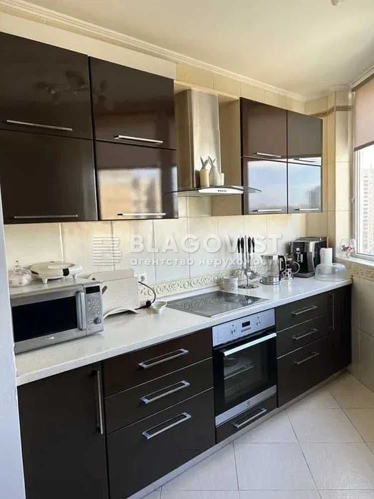 Продаж 3-кімнатної квартири, 91 м², Дарницький р-н 3