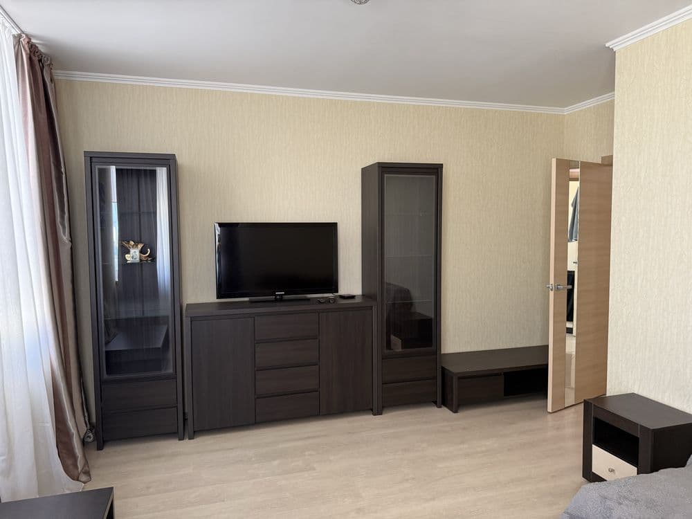 Продаж 2-кімнатної квартири, 69.4 м², Дарницький р-н 5