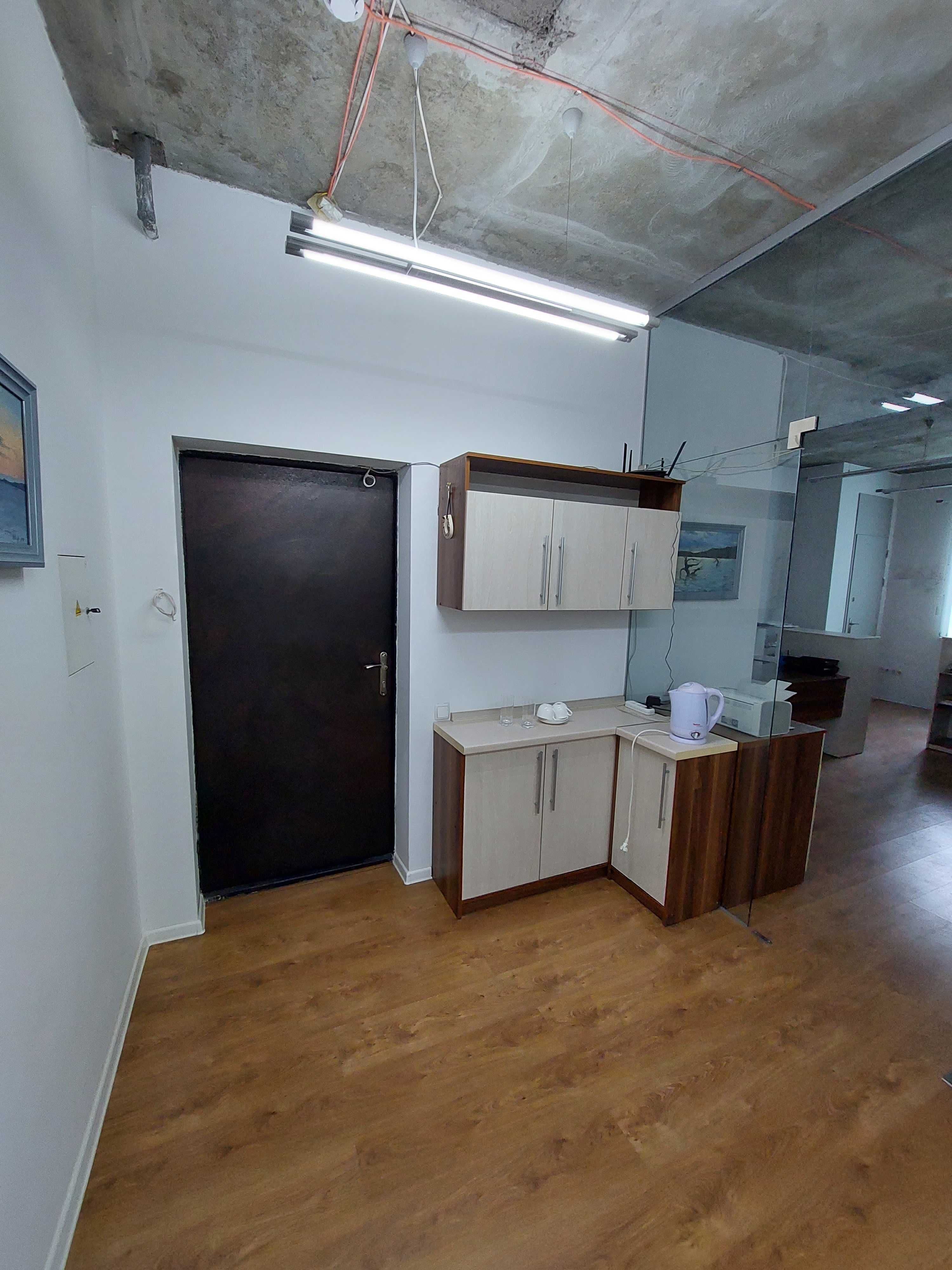 Оренда комерційного приміщення, 80.13 м², Дарницький р-н 3