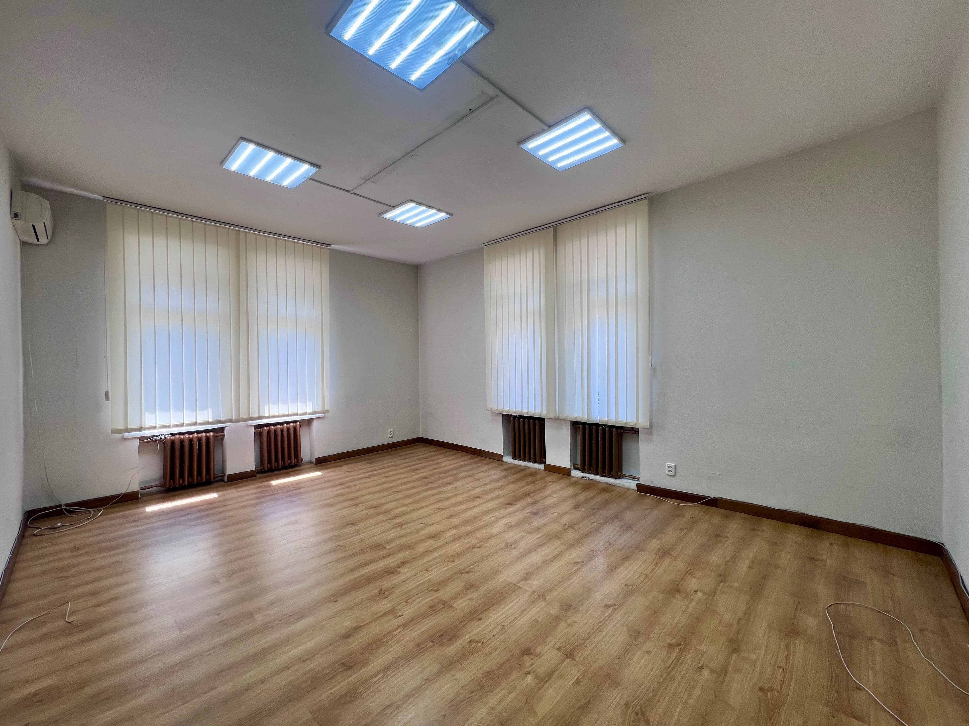 Оренда комерційного приміщення, 150 м², Печерський р-н 2